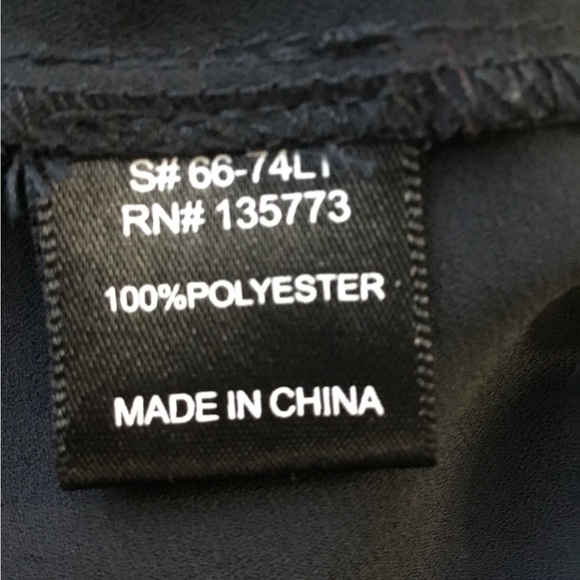 Olivaceous Black Lightweight Loose-fitting Blouse Size L - Picture 6 of 7